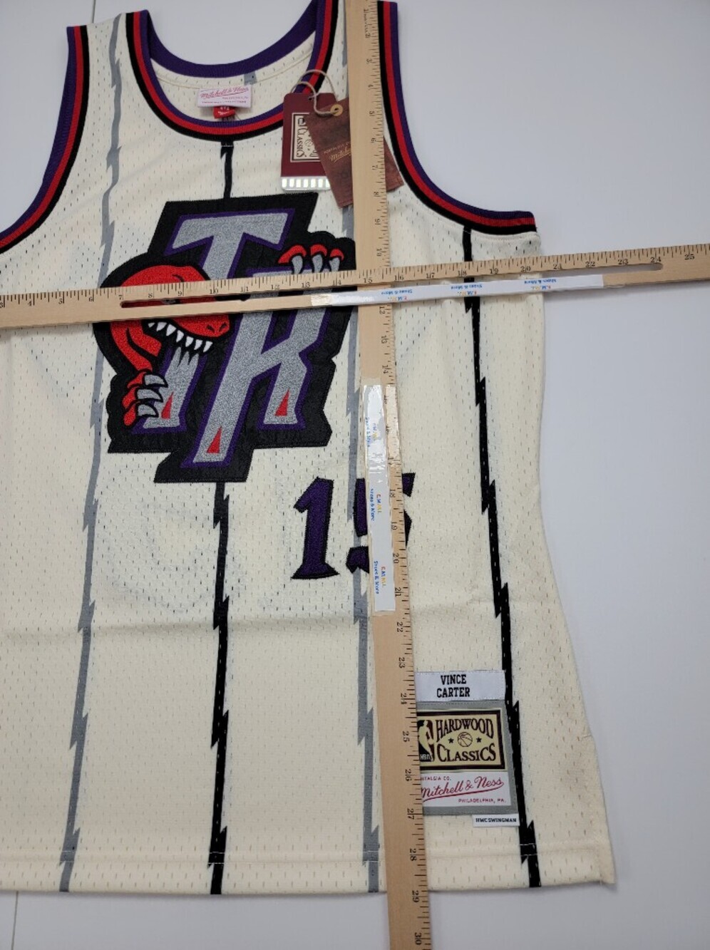 Vince Carter Raptors Mitchell & Ness Cream Chainstitched NBA Jersey Size M New - Picture 9 of 9